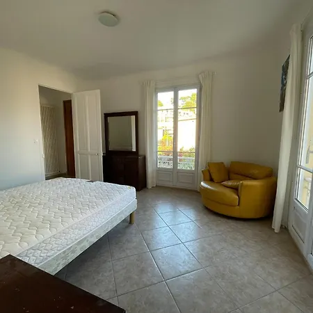Private House, 4' Beach, Bnbrickeys Apartament *